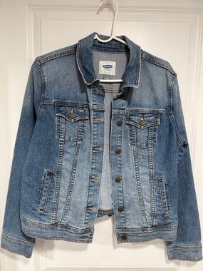 L Women’s Old Navy Light Blue Washed Denim Jacket